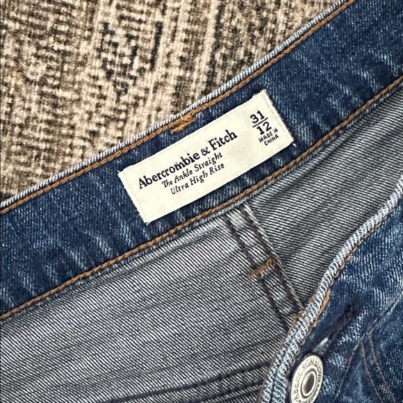 Abercrombie ankle straight ultra high rise 12/31 - Picture 3 of 6